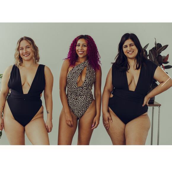 Cedar & Sand The Every Which Way One Piece Swimsuit Womens Plus Size 2X Black - Picture 3 of 8